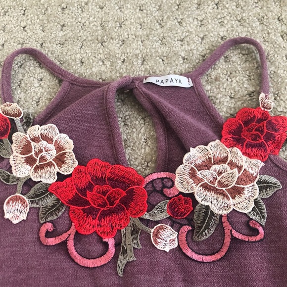 Rose Top - Picture 2 of 2